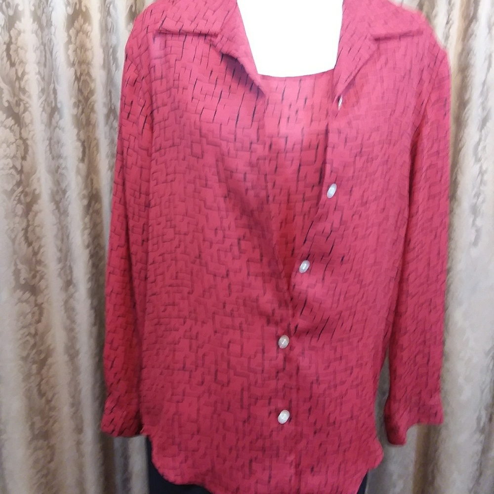 Matching tank top and blouses red black